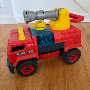 Very RARE Matchbox Aqua Cannon Firetruck Water Blaster